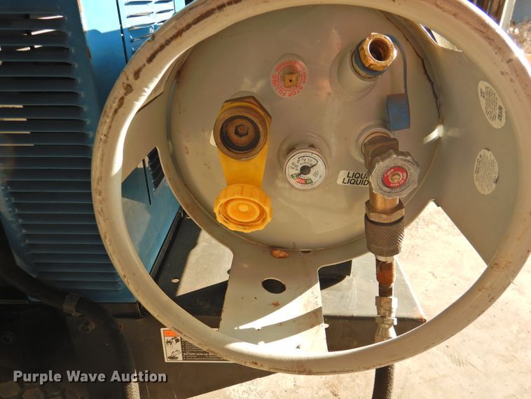 image for item HO9954 Miller Bobcat 250NT welder/generator