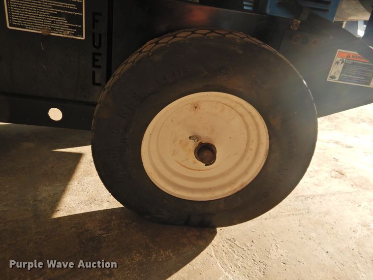 image for item HO9954 Miller Bobcat 250NT welder/generator