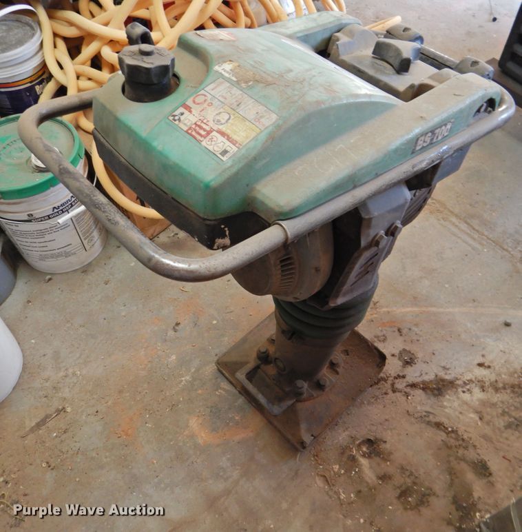 image for item HO9955 Wacker Neuson BS700 plate compactor