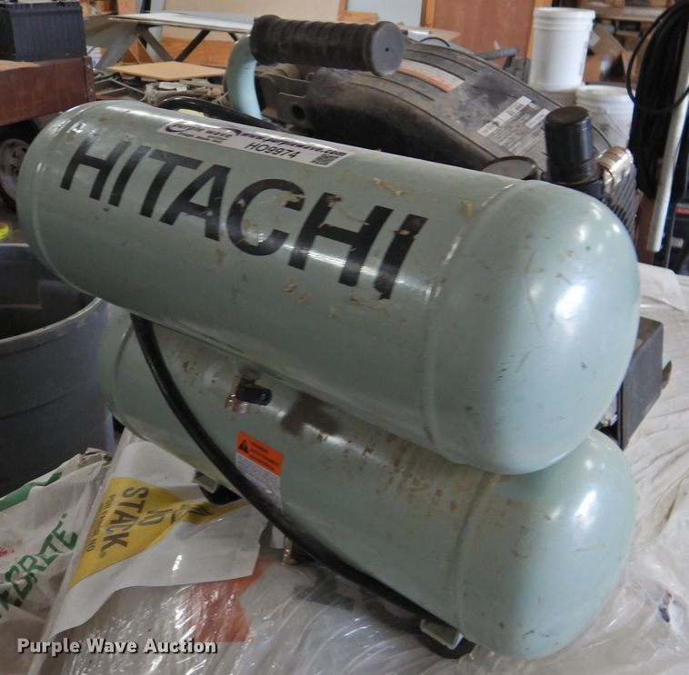 image for item HO9974 Hitachi EC99S  air compressor