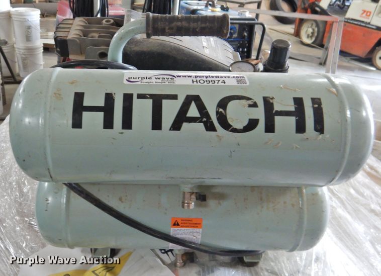 image for item HO9974 Hitachi EC99S  air compressor