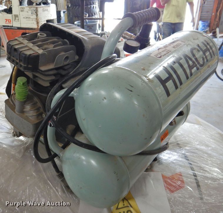 image for item HO9974 Hitachi EC99S  air compressor