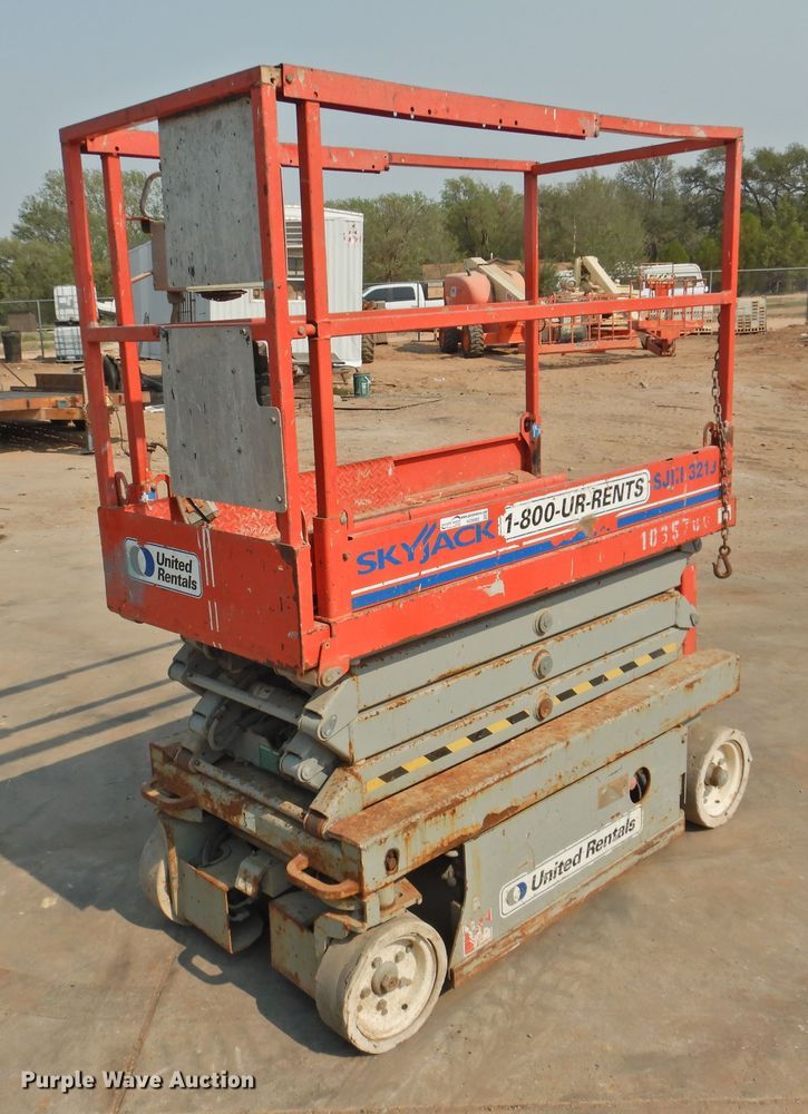 image for item HO9985 2008 Skyjack SJIII 3219  scissor lift
