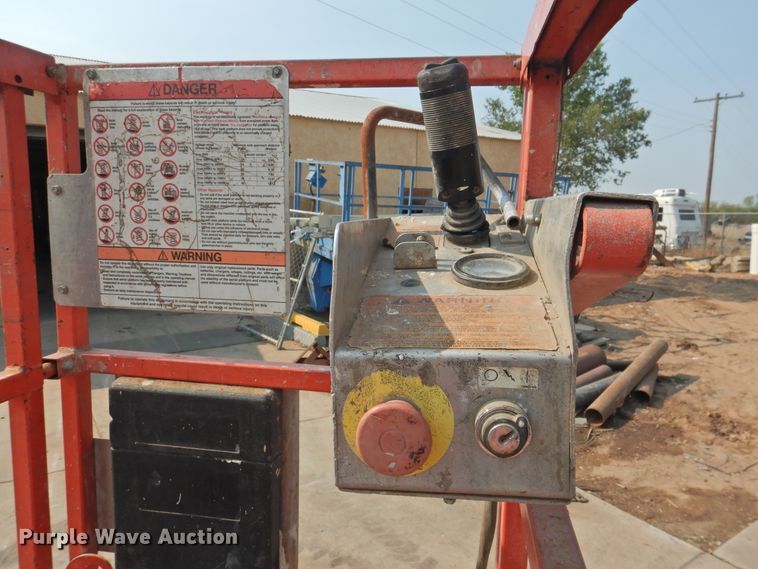 image for item HO9985 2008 Skyjack SJIII 3219  scissor lift