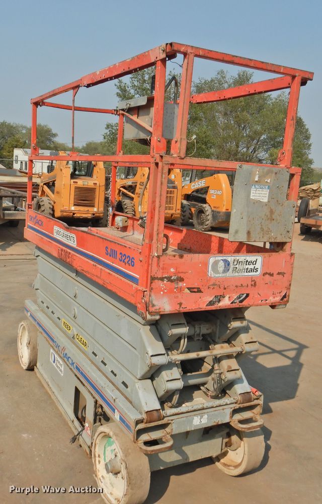 image for item HO9986 2007 Skyjack SJIII 3226  scissor lift