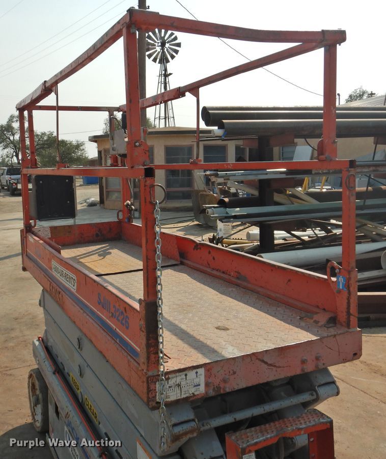 image for item HO9986 2007 Skyjack SJIII 3226  scissor lift
