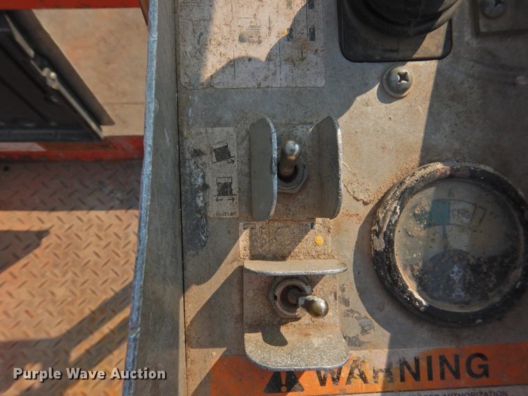 image for item HO9986 2007 Skyjack SJIII 3226  scissor lift