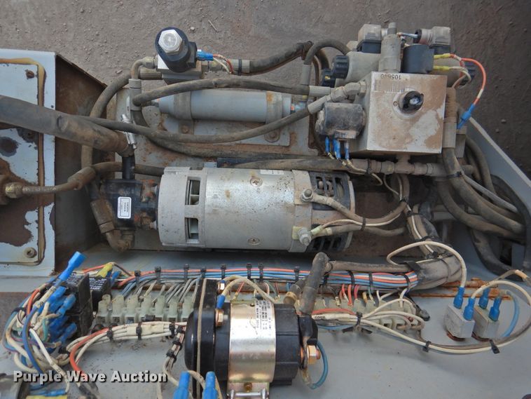 image for item HO9986 2007 Skyjack SJIII 3226  scissor lift