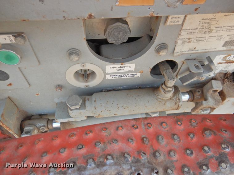 image for item HO9986 2007 Skyjack SJIII 3226  scissor lift