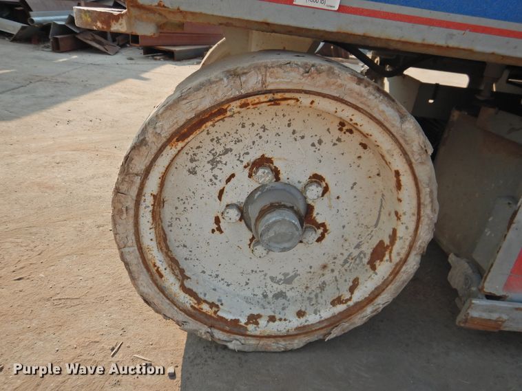 image for item HO9986 2007 Skyjack SJIII 3226  scissor lift