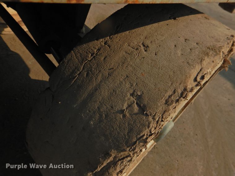 image for item HO9986 2007 Skyjack SJIII 3226  scissor lift