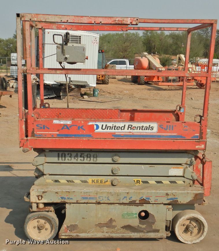 image for item HO9987 2008 Skyjack SJIII 3219  scissor lift