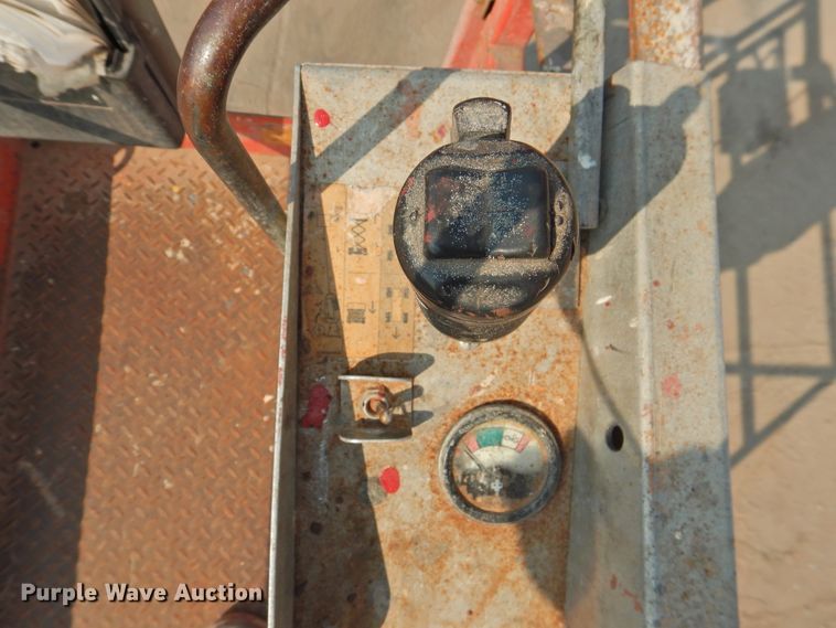 image for item HO9987 2008 Skyjack SJIII 3219  scissor lift