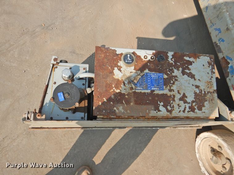 image for item HO9987 2008 Skyjack SJIII 3219  scissor lift