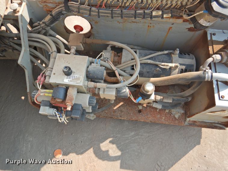 image for item HO9987 2008 Skyjack SJIII 3219  scissor lift