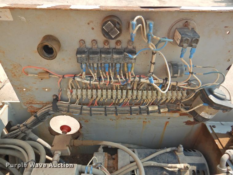 image for item HO9987 2008 Skyjack SJIII 3219  scissor lift