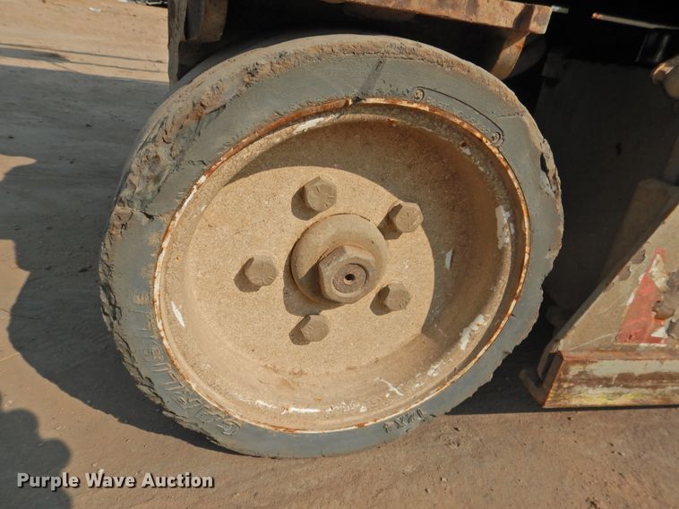 image for item HO9987 2008 Skyjack SJIII 3219  scissor lift