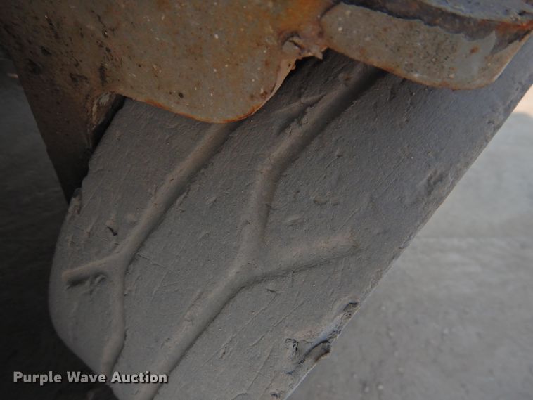 image for item HO9987 2008 Skyjack SJIII 3219  scissor lift