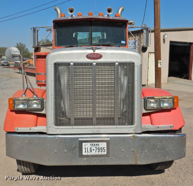 image for item HU9500 1992 Peterbilt 379  semi truck