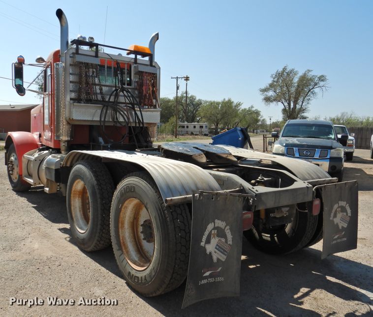 image for item HU9500 1992 Peterbilt 379  semi truck