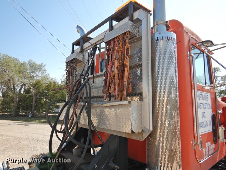 image for item HU9500 1992 Peterbilt 379  semi truck