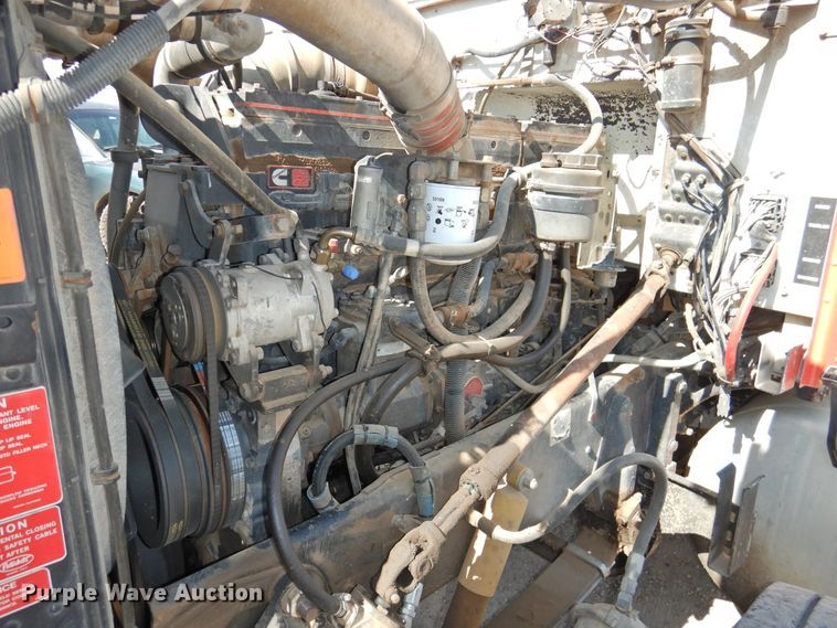 image for item HU9500 1992 Peterbilt 379  semi truck