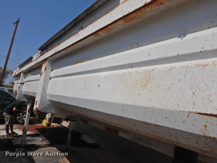 image for item HU9502 1999 Lufkin ULDI1-38 end dump trailer