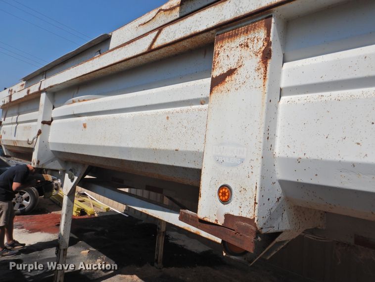 image for item HU9502 1999 Lufkin ULDI1-38 end dump trailer
