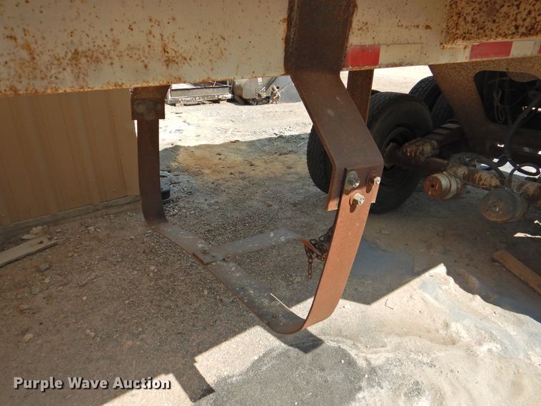 image for item HU9502 1999 Lufkin ULDI1-38 end dump trailer