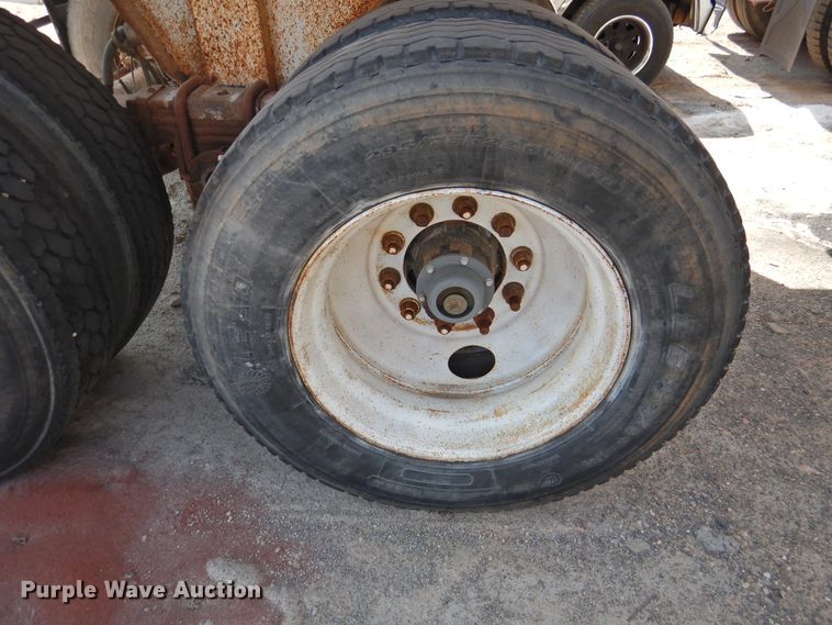 image for item HU9502 1999 Lufkin ULDI1-38 end dump trailer