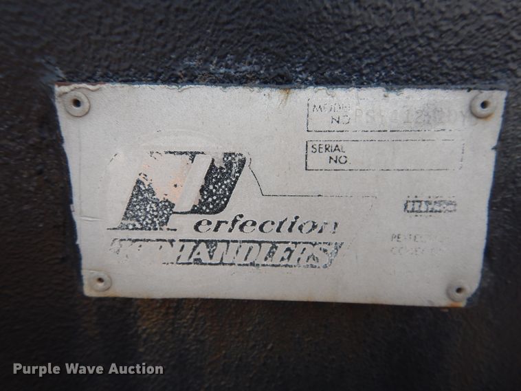image for item HU9503 1978 Mack  dump truck