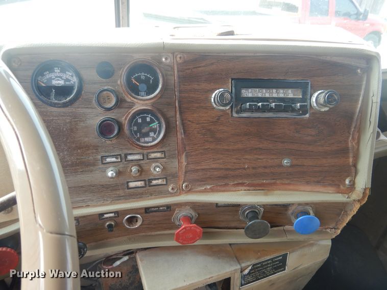 image for item HU9503 1978 Mack  dump truck