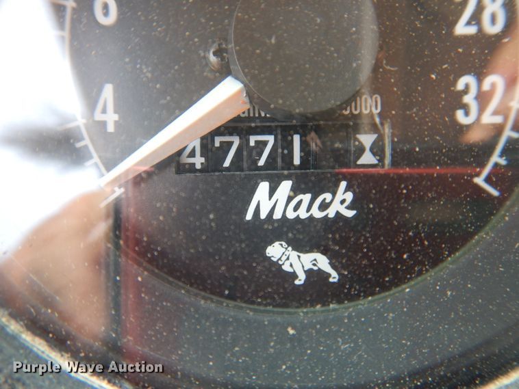 image for item HU9503 1978 Mack  dump truck