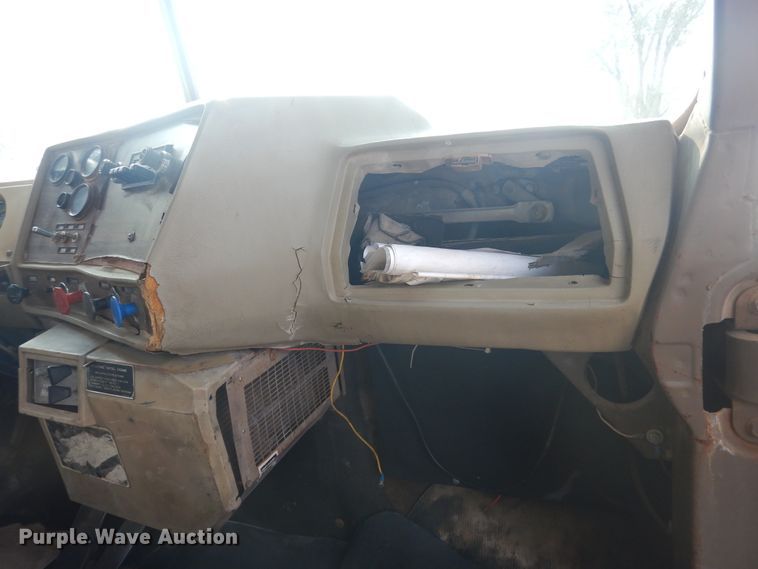 image for item HU9503 1978 Mack  dump truck