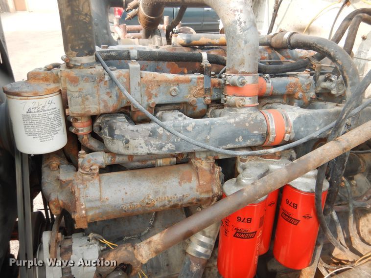 image for item HU9503 1978 Mack  dump truck