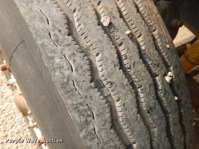 image for item HU9503 1978 Mack  dump truck