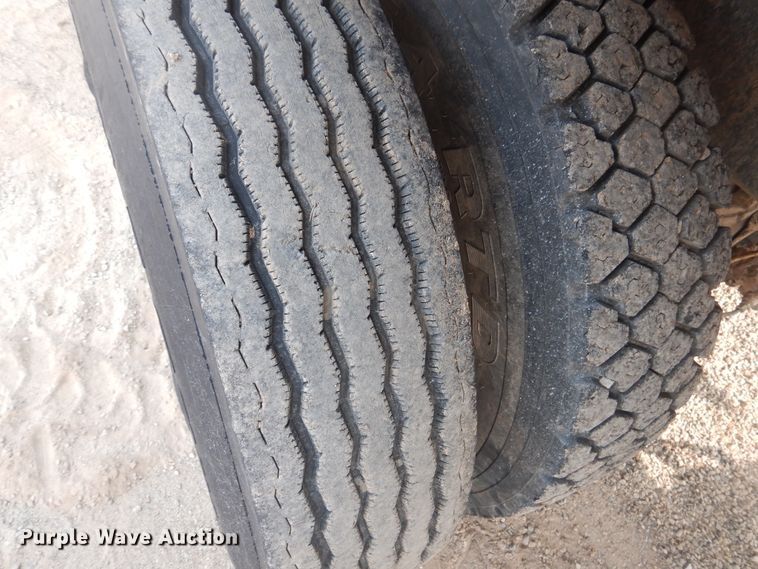 image for item HU9503 1978 Mack  dump truck