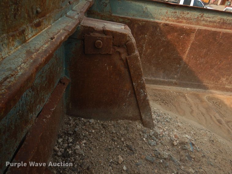 image for item HU9503 1978 Mack  dump truck