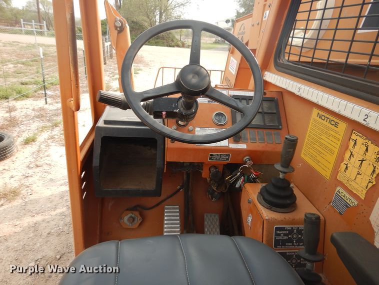 image for item HU9506 Lull Highlander 1044C-54  telehandler