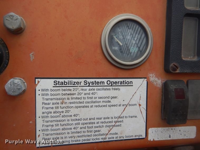 image for item HU9506 Lull Highlander 1044C-54  telehandler