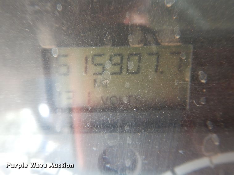 image for item HU9507 2005 Freightliner Columbia  dump truck