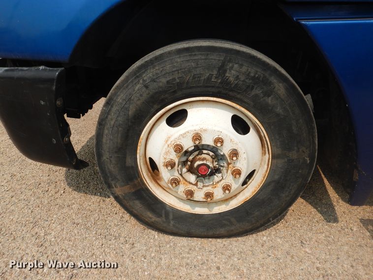 image for item HU9507 2005 Freightliner Columbia  dump truck