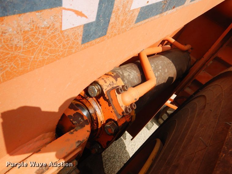 image for item HU9508 1996 Fiat-Allis FR220.2  wheel loader