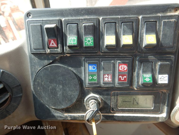 image for item HU9508 1996 Fiat-Allis FR220.2  wheel loader