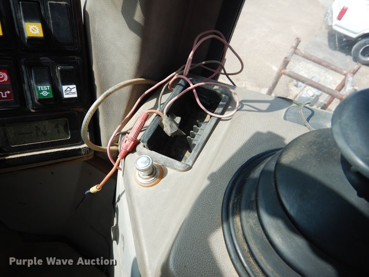 image for item HU9508 1996 Fiat-Allis FR220.2  wheel loader