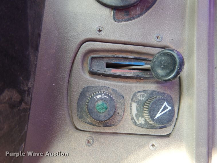 image for item HU9508 1996 Fiat-Allis FR220.2  wheel loader