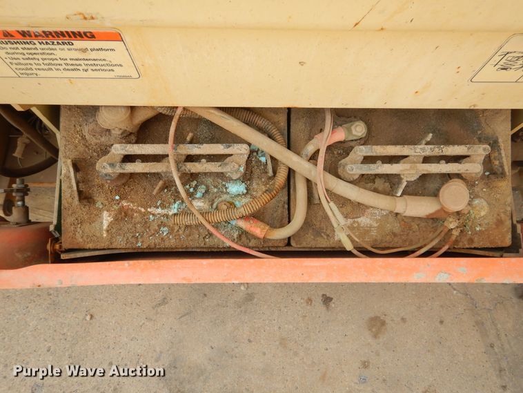 image for item HU9509 2005 JLG 2630ES  scissor lift