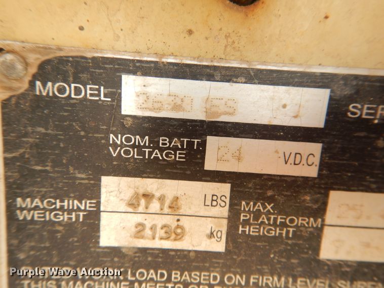 image for item HU9509 2005 JLG 2630ES  scissor lift