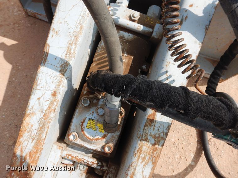 image for item HU9517 FRD F6SS skid steer breaker