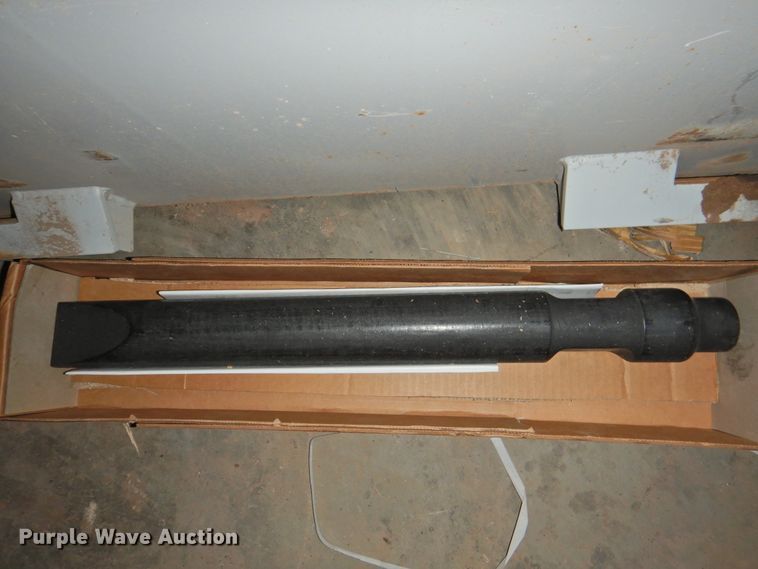 image for item HU9517 FRD F6SS skid steer breaker